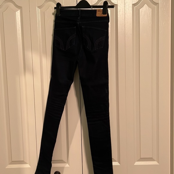 Dark Wash Skinny Jeans Hollister - Picture 4 of 6